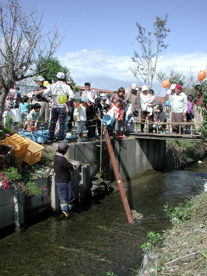 愛荘町安孫子さわやか会が催す 区民の心結ぶ　収穫感謝祭