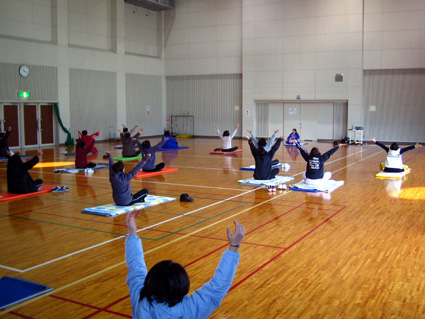 ウェルネス八日市で「有酸素運動とヨガ」