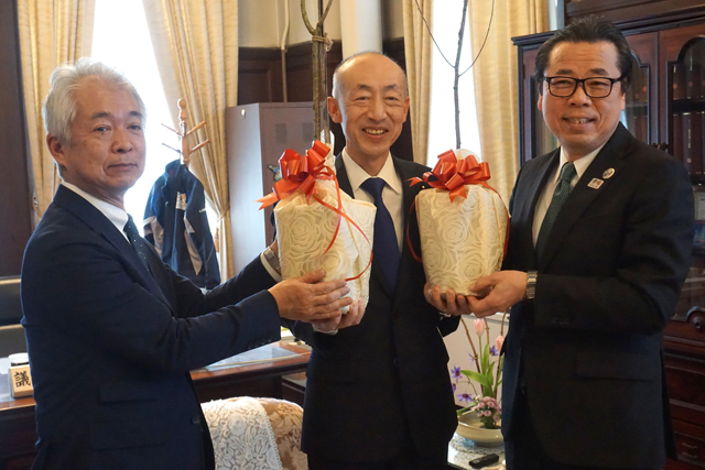 さくら苗木寄贈継続50年