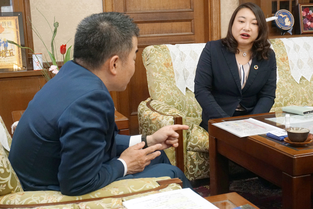 CO2吸収プラスチックに注目