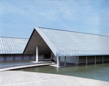 守山市の佐川美術館　2017年度も多彩な展示