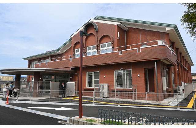 市初、公私連携の認定こども園「北里くじらこども園」内覧会