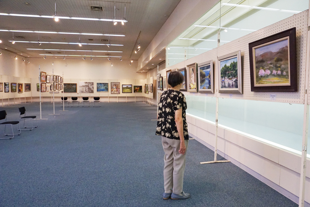 風景画や東近江大凧など 八日市文化協会展