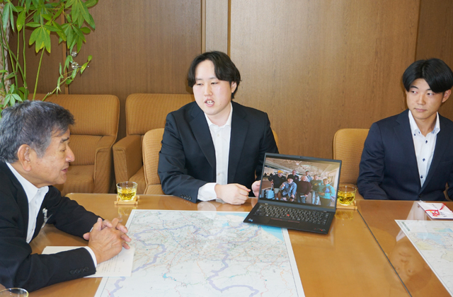 米国ミシガン州マーケット市への姉妹都市奨学生が市長を表敬訪問