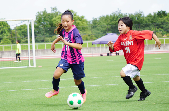 3年生以下の熱き戦い 湖東信用金庫理事長杯少年サッカー大会