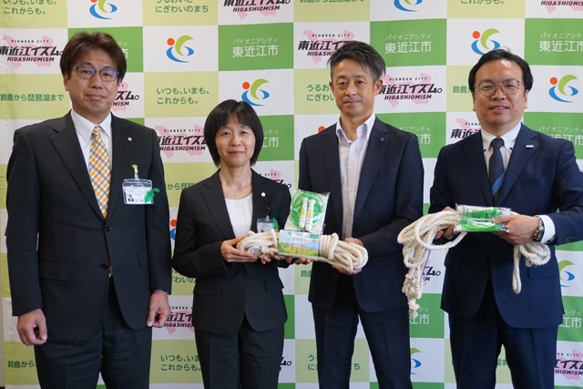 こくみん共済coopに賛同 縄跳び計2000本を市に寄付