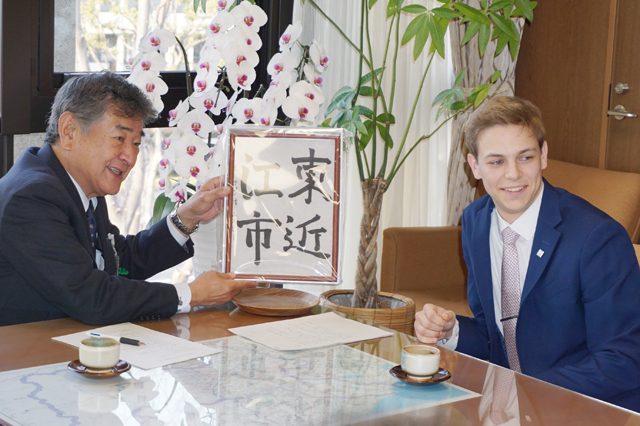 姉妹都市奨学生イーサン・オームスビーさん