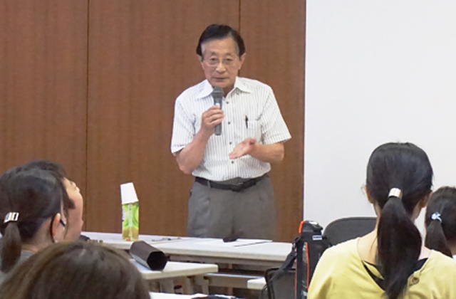 朝日に輝いて砕けるヒコーキ 野村しづ一さんが戦争体験語る