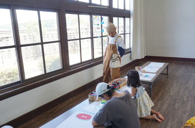 野口謙蔵記念館でワークショップ 創作の楽しさ知って！