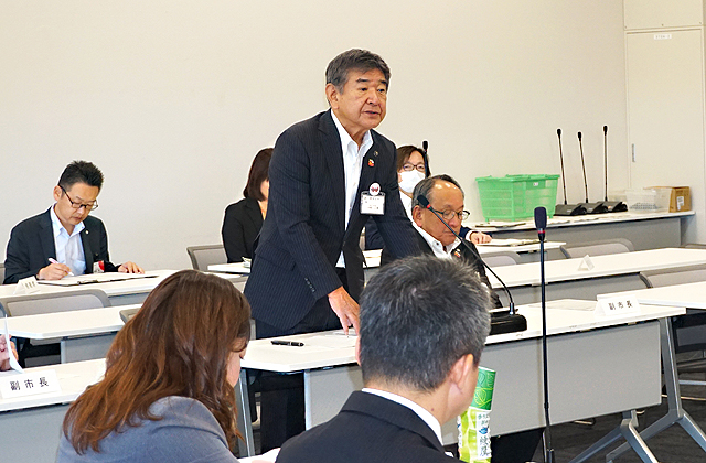 小椋東近江市長「子ども、保護者のダメージ」には謝罪の意向