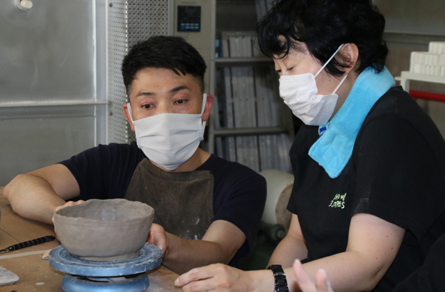 貴重な体験いろいろ 作家一堂で工房を開放