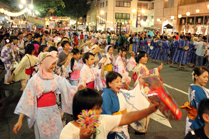 江州音頭総踊りと花火