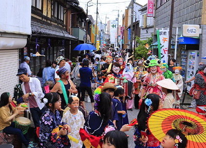 《特集》頑張ってます!地域おこし協力隊員 能登川駅前の賑わいと連携