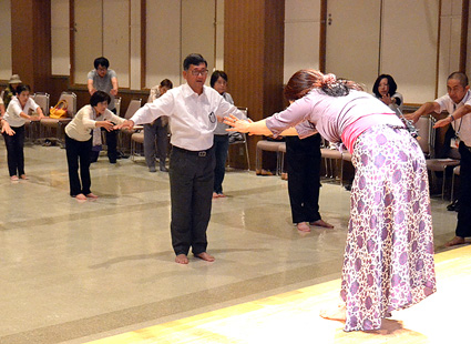 心と体の健康 ベリーダンスと講演