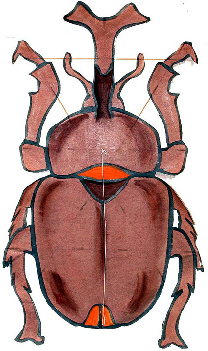 夏休みに親子で楽しく カブトムシの凧を作ろう