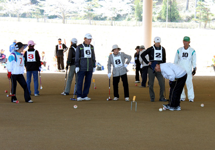 やわらぎの郷公園に歓声　指定管理記念で２大会