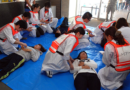 大災害に備え150人規模の医療訓練