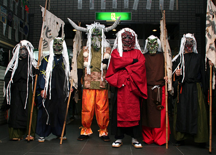 ガオが来るぞ！伝承の躾教育、家庭へ出前