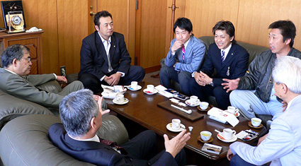 震災地救援報告 次は近江牛の牛丼5千食