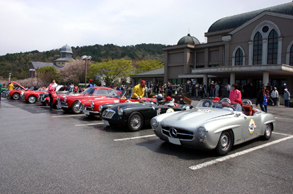 ラ・フェスタ・プリマベラ2011 名車50台「がんばろう日本」