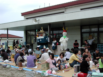 愛荘町安孫子さわやか会が催す 区民の心結ぶ　収穫感謝祭