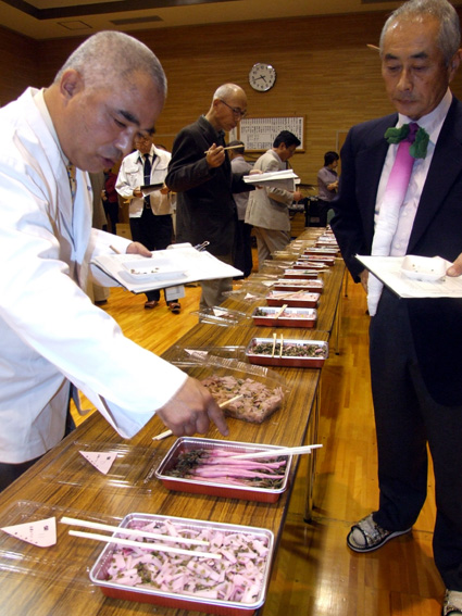 日野菜漬け鉄人が決定!