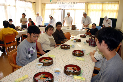県すし商組合のすし職人 技と味のプレゼント