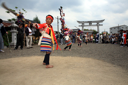 「ケンケト祭り・流鏑馬」