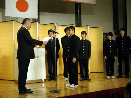 建設産業団体連合会 彦根工業高生徒へ感謝状