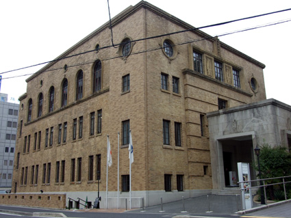 雨も降らないのに… 旧大津公会堂は床下浸水