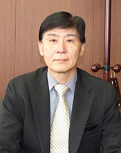 出馬に向け市議にボール投げる