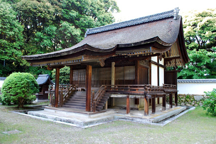 園城寺 国宝の新羅善神堂など