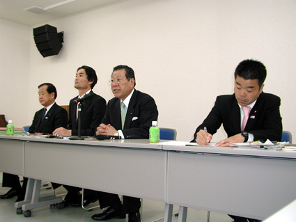 民主 知事選、嘉田氏「支持」打ち出す