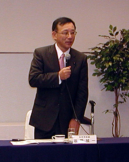 谷垣禎一自民総裁、県議と意見交換