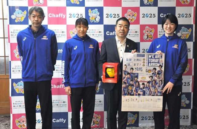東レアローズ女子バレーボール部
