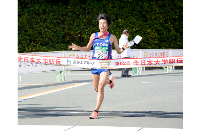 たすきつないだ106・8km