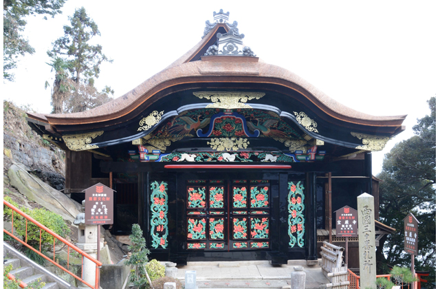 秀吉好みの華麗な姿、現代に　国宝宝厳寺唐門など修理完了