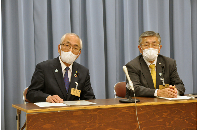 県議会　第100代議長に細江正人氏