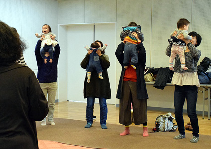 遊びながら親子の絆深める わらべうたであそぼう！