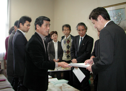 関電・大飯原発 安易な再稼動は反対