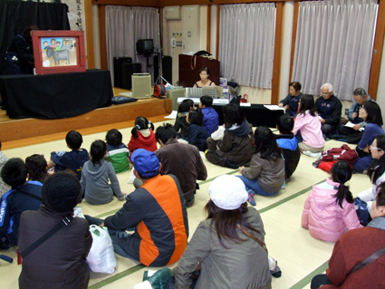 大型紙芝居で近江牛物語