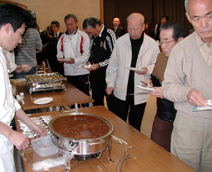 増えすぎたシカ、高級食材へ フランス料理 「ジビエ」に舌鼓