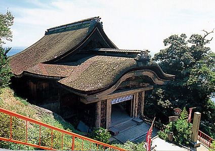 西国三十三所第三十番札所「竹生島宝厳寺」