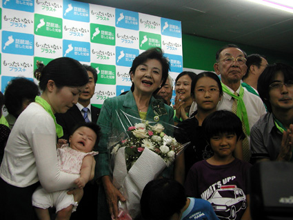 知事選は嘉田氏、参院選は林氏 スクラム組み勝利呼び込む