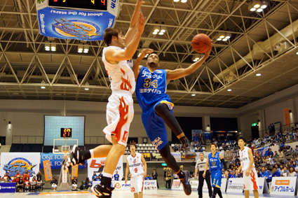 レイクス　ホーム開幕戦2連勝