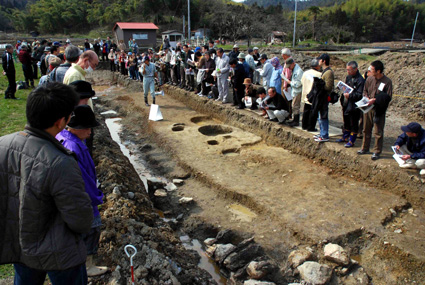 佐和山城跡など県内８遺跡 発掘調査報告書を刊行
