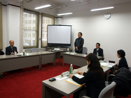 彦根城との調和に配慮