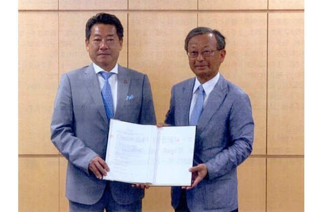 びわこリハビリテーション専門職大学を運営する