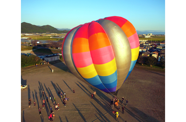 希望は熱気で膨らむ