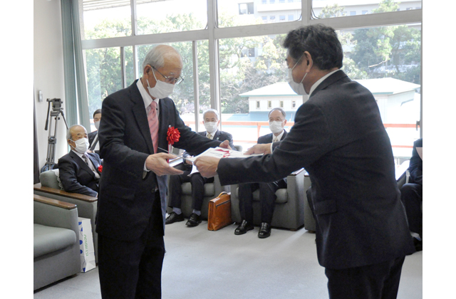 地域で助け合い、社会貢献
